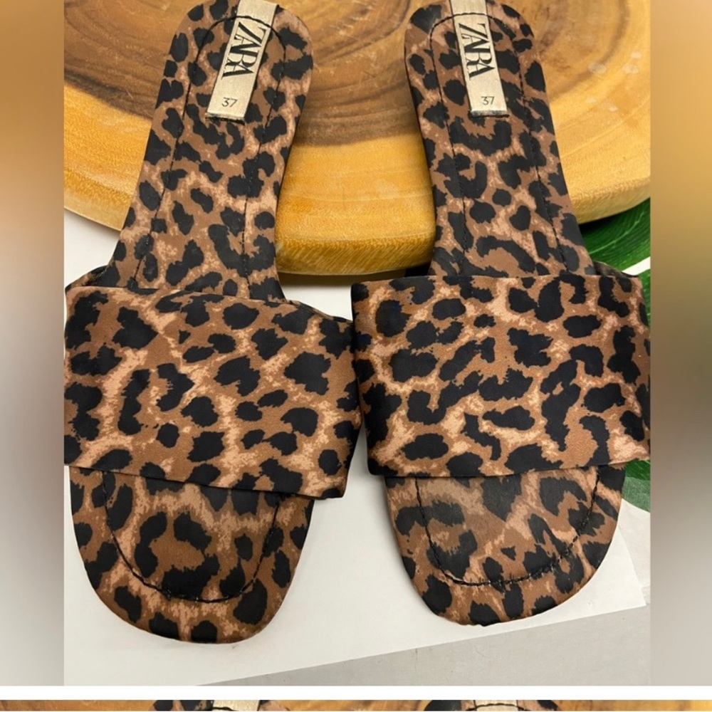 ZARA Cheetah Leopard Print Slides
